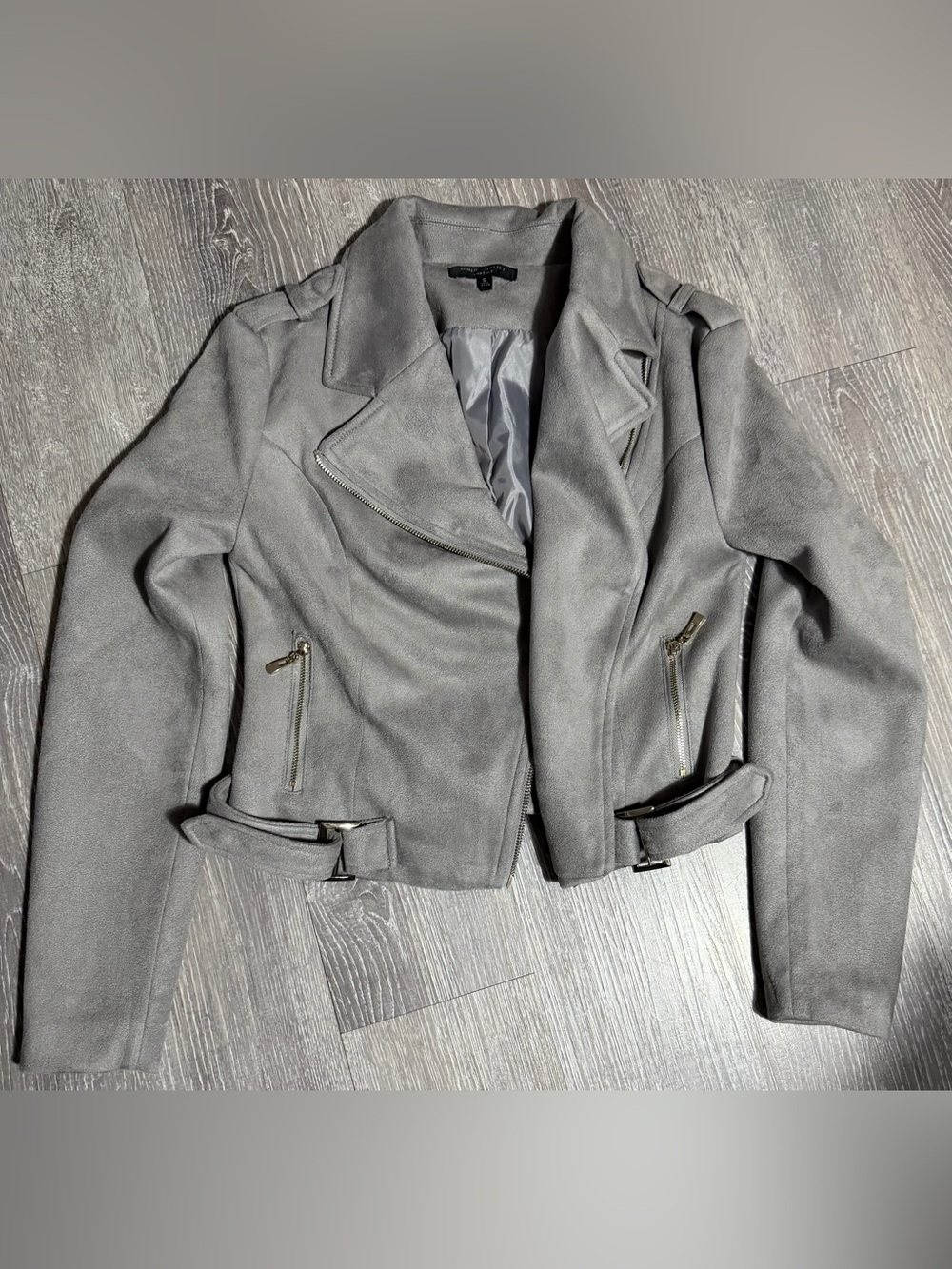 Romeo & Juliet Couture Gray Faux Suede Cropped Moto Jacket